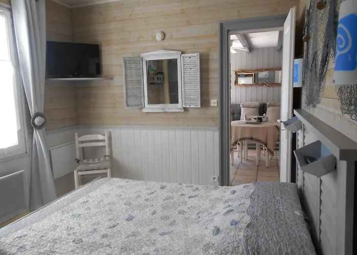 ILE de RE, LA DANAE avec VELOS, WIFI, CUISINE Parking gratuit