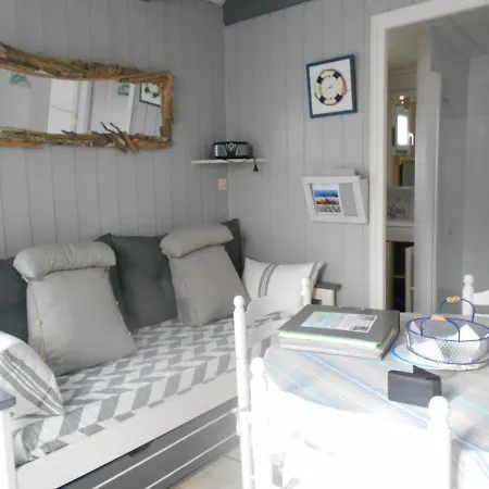 LA DANAE ILE DE RE, VELOS, WIFI, CUISINE, LINGE, Parking gratuit Saint-Martin-de-Ré Exterior foto