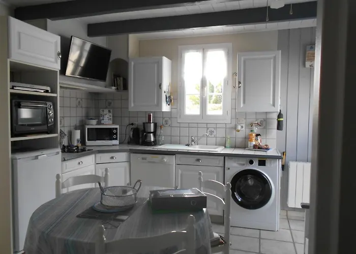 Ile De Re, La Danae, Velos, Wifi, Possibilite Cuisine, Linge, Parking Gratuit